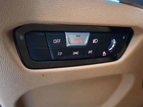 Used 2023 BMW M340i w/ Shadowloine Package image 38