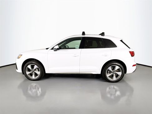 Certified 2023 Audi Q5 2.0T Premium w/ Convenience Package image 4