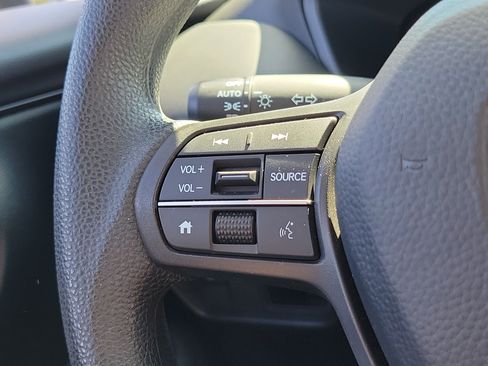Certified 2025 Honda HR-V LX image 19