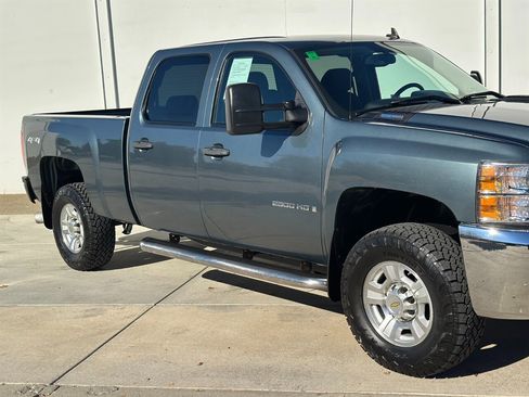 Used 2008 Chevrolet Silverado 2500 LT w/ 1LT Convenience Package image 11