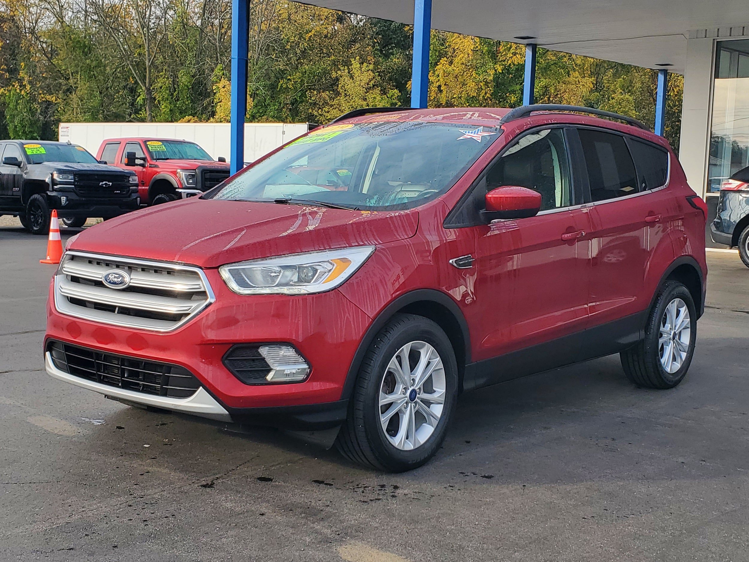 Used 2019 Ford Escape SEL AWD/4WD image 2
