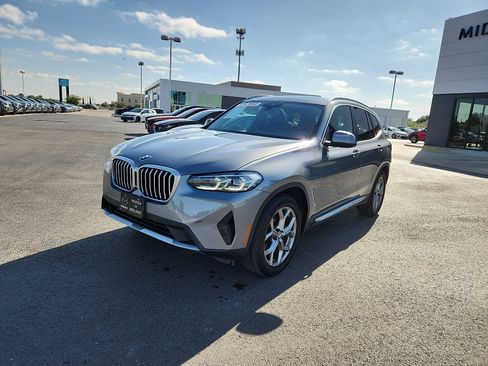 Used 2024 BMW X3 sDrive30i RWD image 3