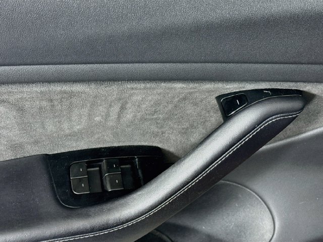 Used 2018 Tesla Model 3 Long Range AWD/4WD image 17