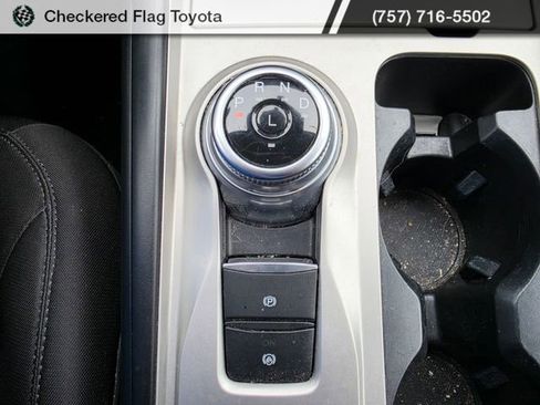 Used 2021 Ford Explorer XLT RWD image 19