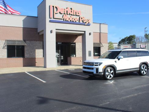 Used 2025 Hyundai Santa Fe Limited image 40