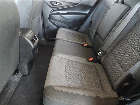 Used 2024 Chevrolet Equinox LT image 17