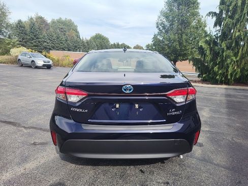 Used 2024 Toyota Corolla SE image 6