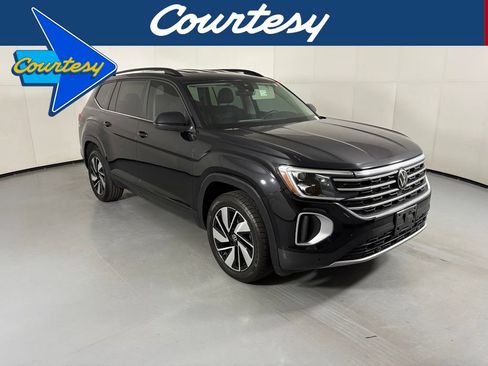 Used 2024 Volkswagen Atlas SE FWD image 1