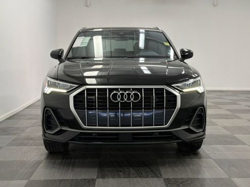 Used 2025 Audi Q3 2.0T Premium image 3