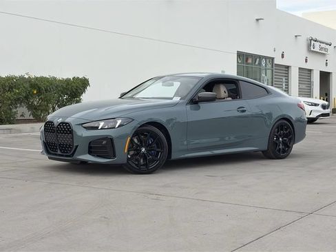 Used 2026 BMW 430i Coupe w/ M Sport Package RWD image 2