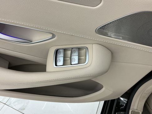 Used 2015 Mercedes-Benz S 550 4MATIC Sedan image 41