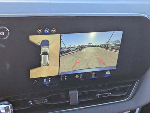 Used 2026 Chevrolet Equinox RS w/ Convenience Package III image 28