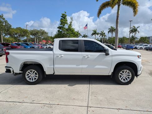 Used 2019 Chevrolet Silverado 1500 RST w/ All-Star Edition RWD image 3