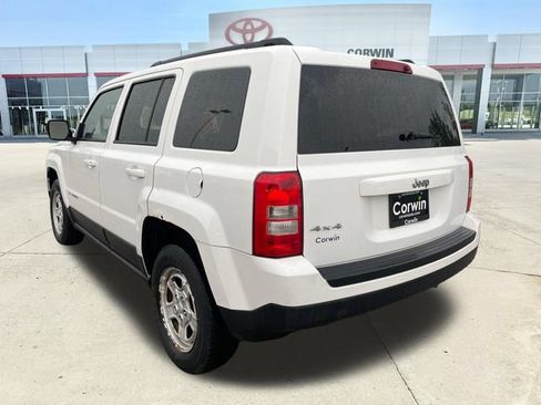 Used 2016 Jeep Patriot Sport w/ Power Value Group AWD/4WD image 3
