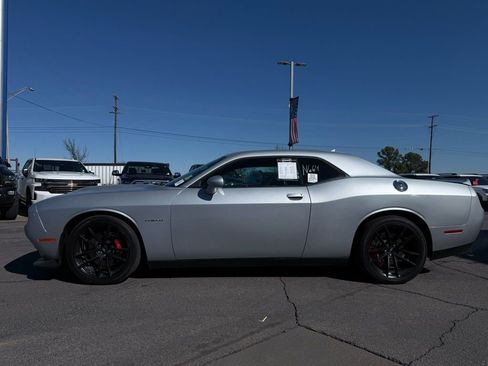 Used 2021 Dodge Challenger R/T w/ Plus Package image 5