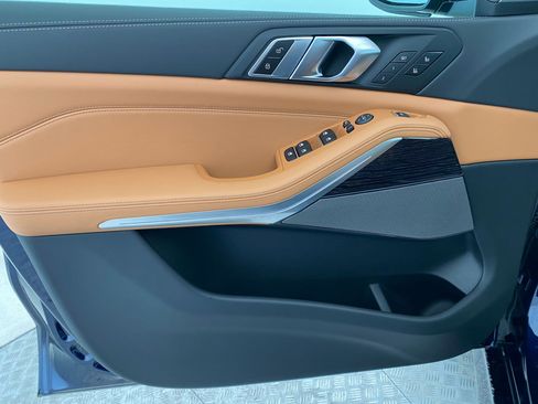 New 2026 BMW X5 M60i w/ Executive Package image 11