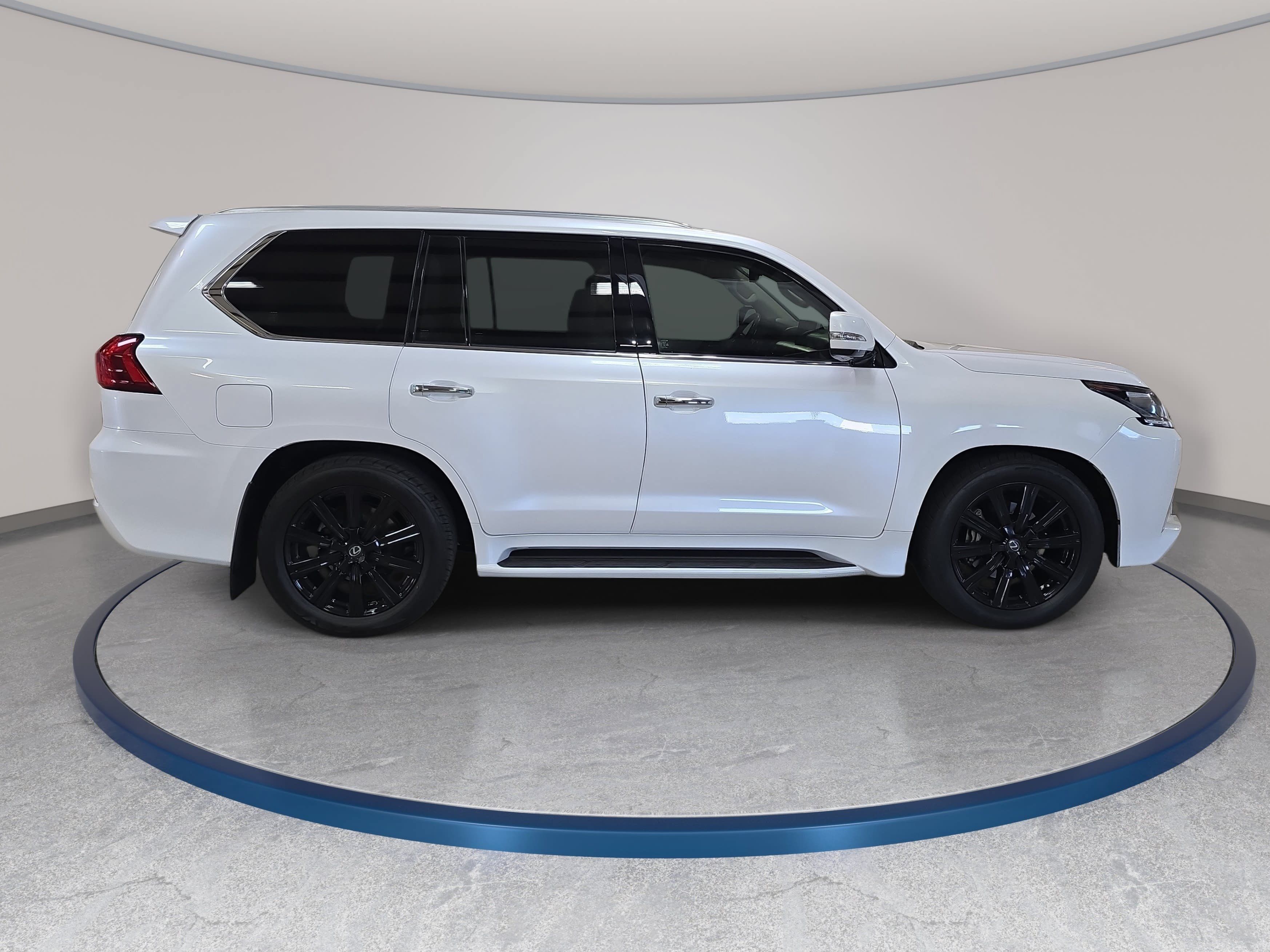 Used 2021 Lexus LX 570 4WD w/ Luxury Package image 5
