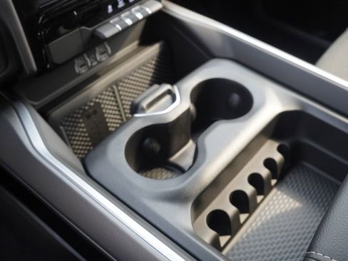 New 2026 RAM 1500 4x4 Crew Cab image 18