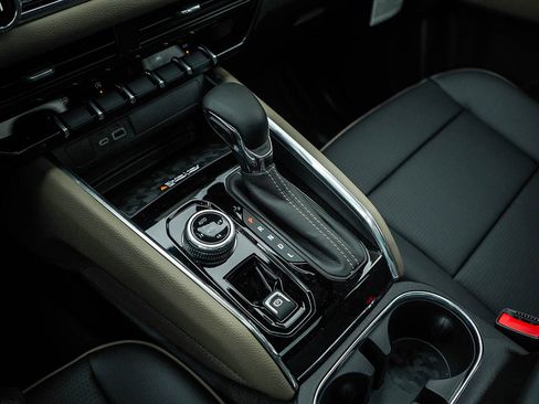 New 2026 GMC Canyon Denali image 25