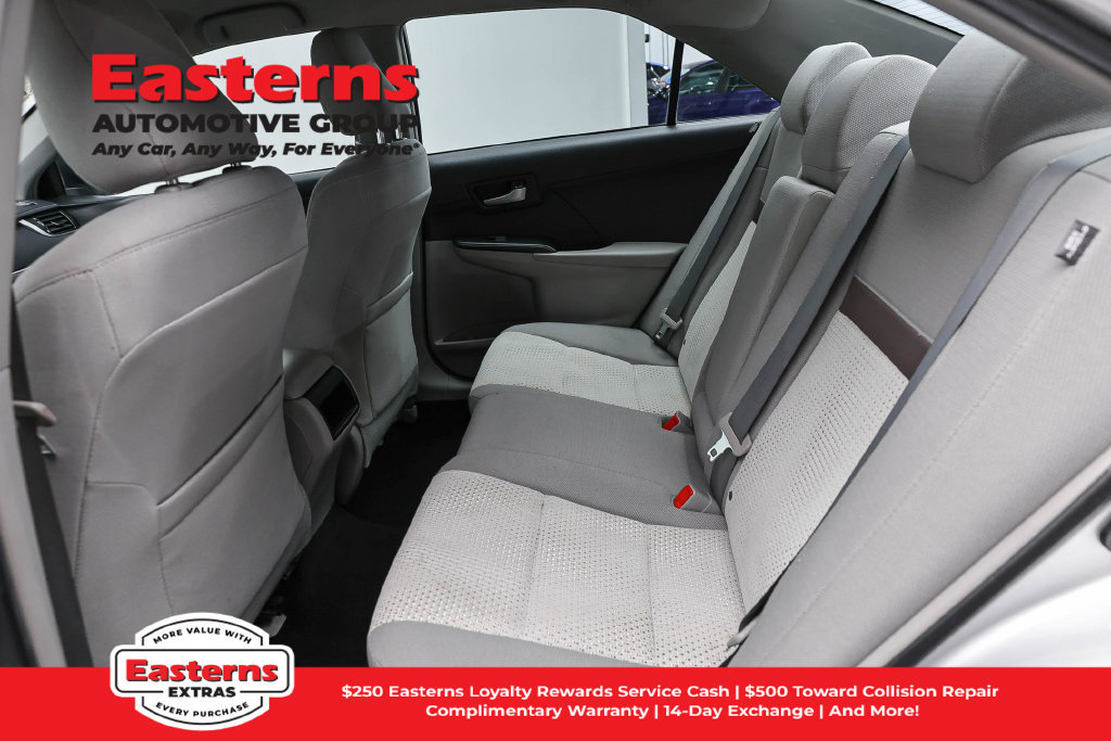 Used 2014 Toyota Camry LE FWD image 21