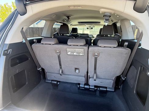 Used 2018 Honda Odyssey EX-L image 18