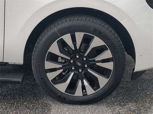 New 2025 Ford Expedition Max Platinum w/ Platinum Ultimate Package image 25