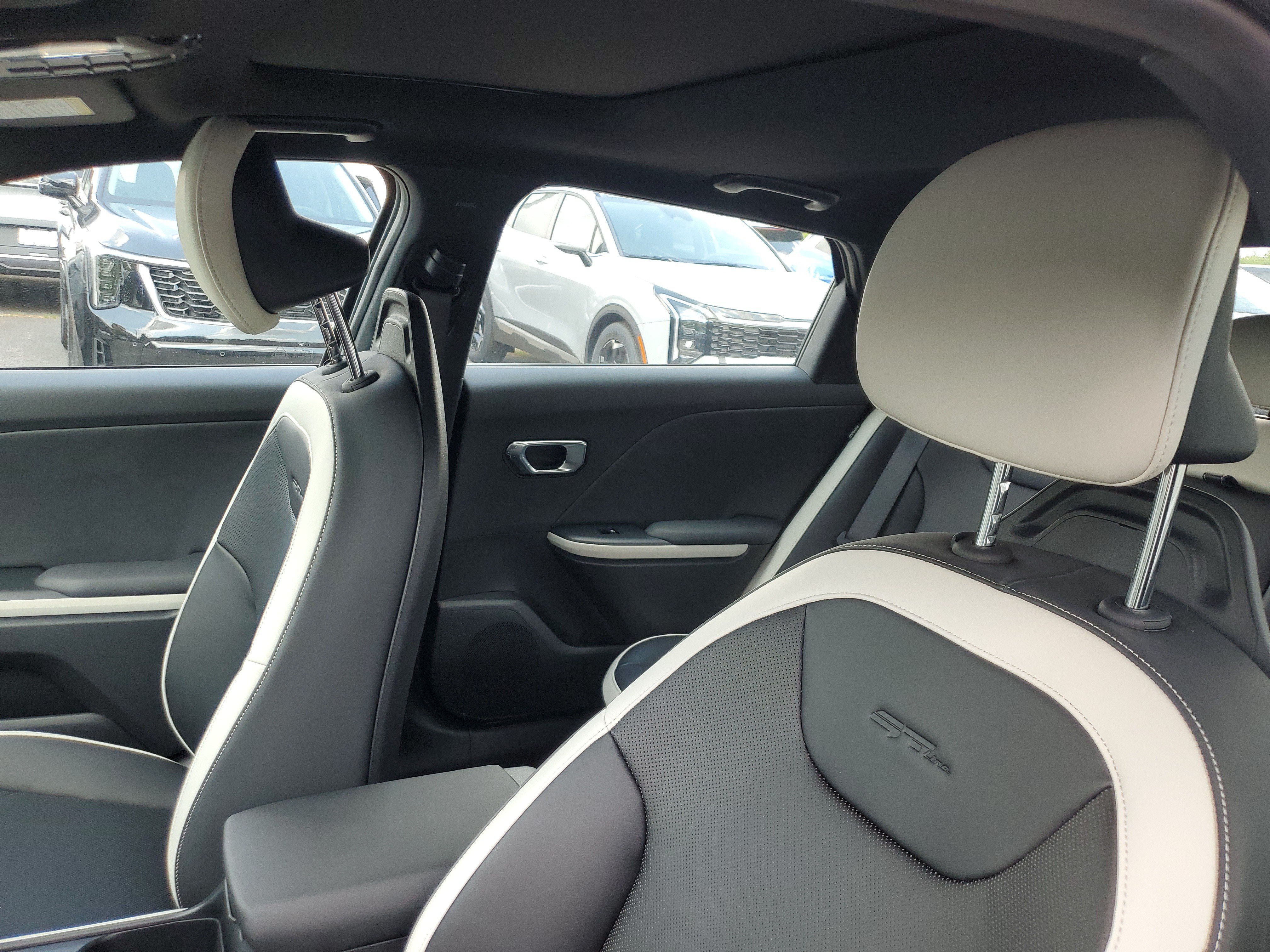 New 2026 Kia K4 EX FWD image 16