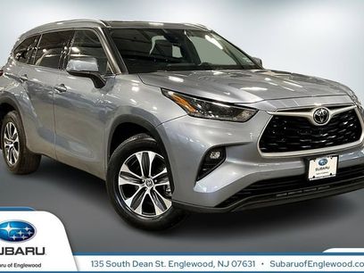 Used 2021 Toyota Highlander XLE