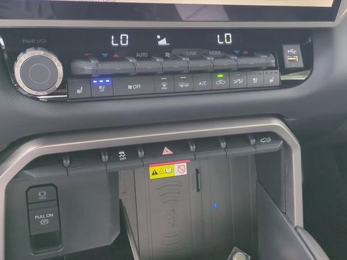 New 2026 Toyota Tundra Limited AWD/4WD image 20