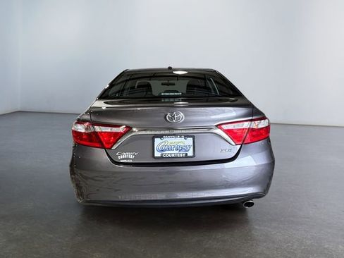Used 2016 Toyota Camry XLE image 4
