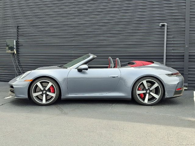 Certified 2025 Porsche 911 Carrera S RWD image 2