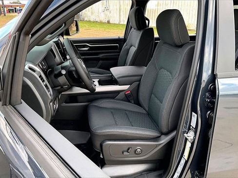 New 2026 RAM 1500 4x4 Crew Cab image 12