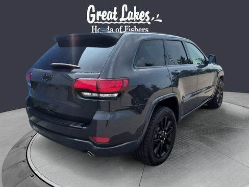 Used 2018 Jeep Grand Cherokee Altitude AWD/4WD image 5
