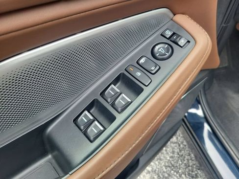 Used 2025 Acura MDX FWD w/ Technology Package image 9