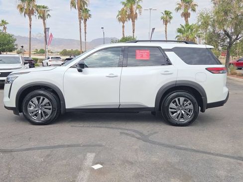 Certified 2026 Nissan Pathfinder SV AWD/4WD image 15