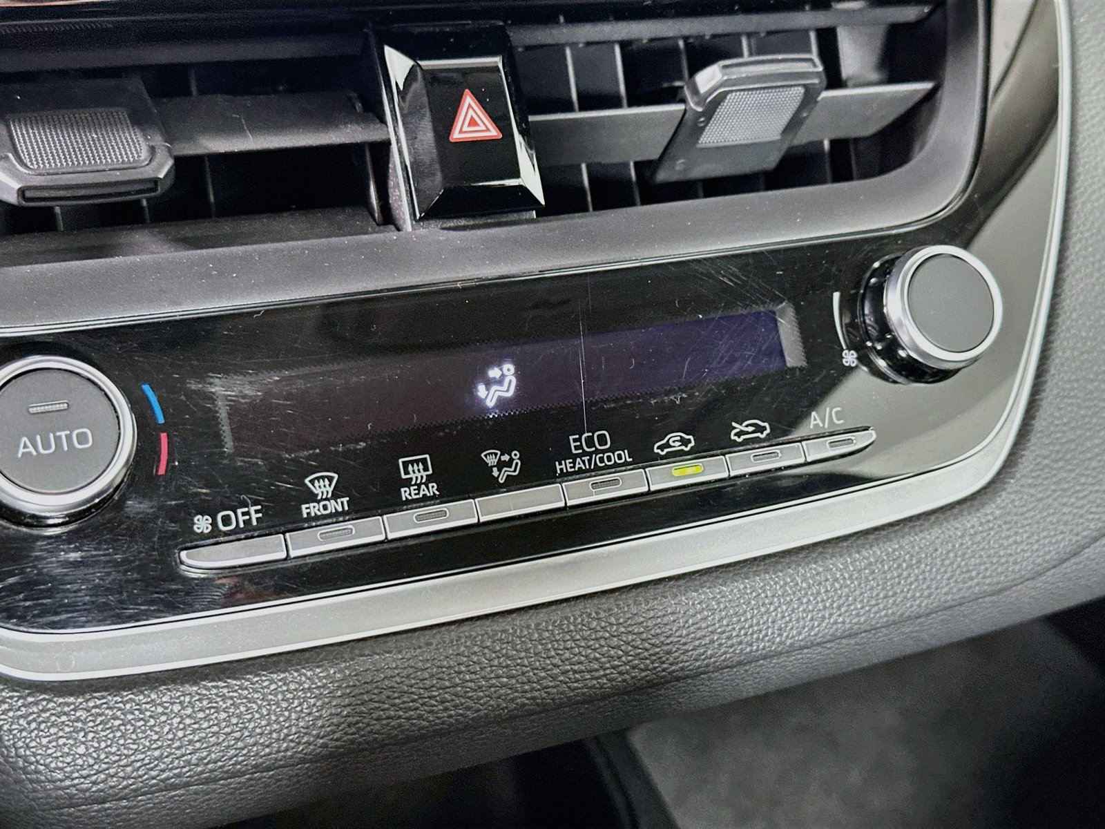 Used 2023 Toyota Corolla LE FWD image 17