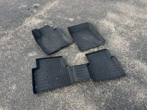 Used 2025 Lincoln Corsair FWD image 15