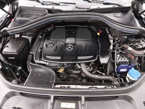 Used 2017 Mercedes-Benz GLE 350 w/ Premium 1 Package image 31