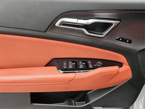 Certified 2024 Kia Sportage SX image 13