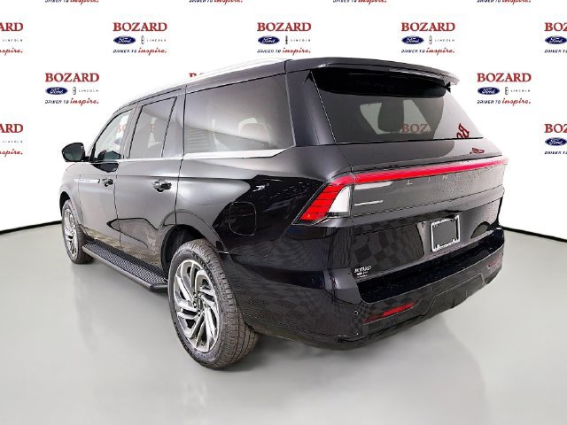 New 2026 Lincoln Navigator Premiere AWD/4WD image 5
