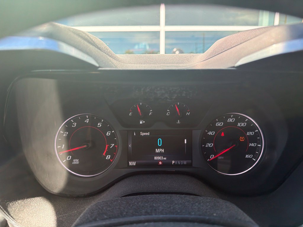 Used 2016 Chevrolet Camaro LT RWD image 2