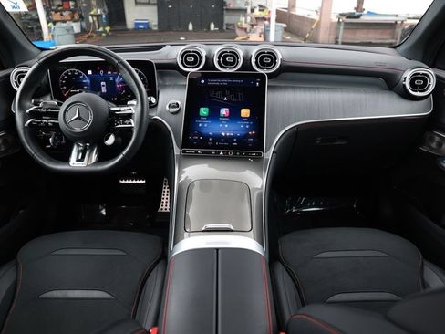 Used 2025 Mercedes-Benz GLC 43 AMG 4MATIC image 29