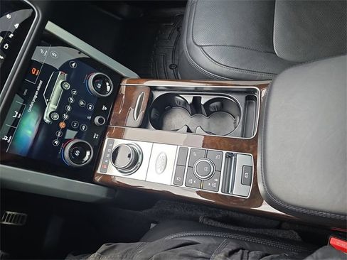 Used 2022 Land Rover Range Rover Westminster Edition image 28