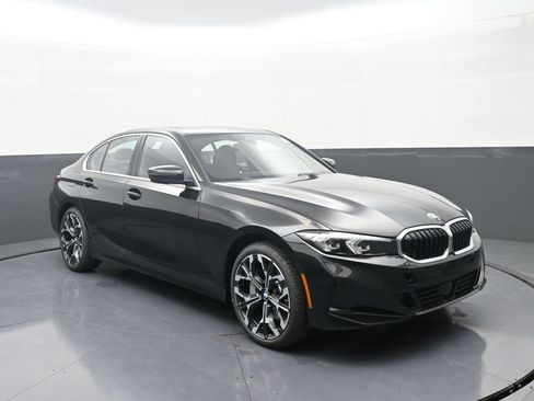 New 2026 BMW 330i xDrive Sedan w/ Premium Package AWD/4WD image 3
