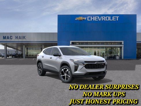 New 2026 Chevrolet Trax RS FWD image 1