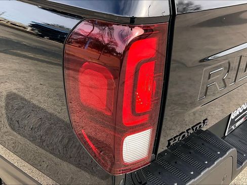 New 2026 Honda Ridgeline Black Edition image 14
