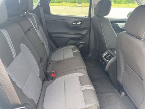 Used 2025 Chevrolet Blazer LT AWD/4WD image 10