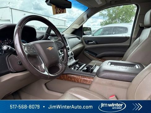 Used 2019 Chevrolet Suburban Premier AWD/4WD image 11
