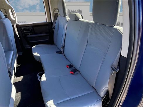 Used 2019 RAM 1500 Express image 22