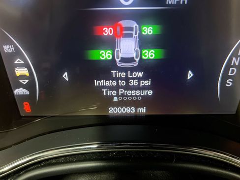 Used 2014 Jeep Grand Cherokee Limited AWD/4WD image 13